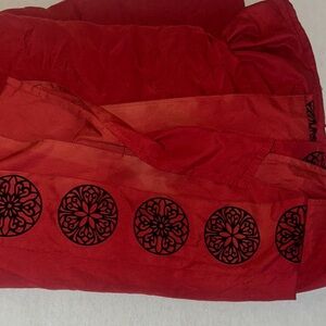 Red Fabric with Black Pattern Standard Sheet.